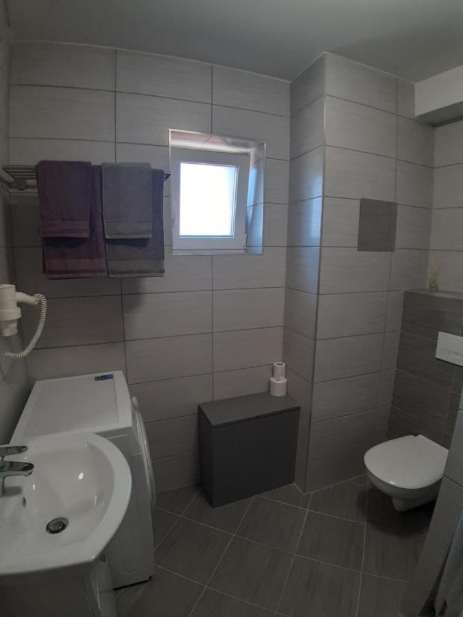 Profi Keco Apartman Balatonalmadi Exterior photo