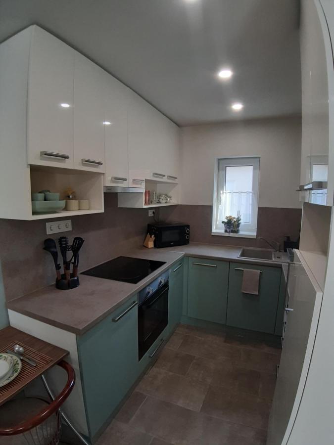 Profi Keco Apartman Balatonalmadi Exterior photo