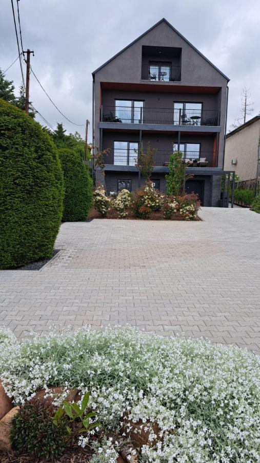 Profi Keco Apartman Balatonalmadi Exterior photo